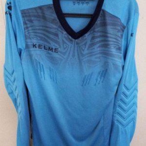 Boy's Size 14 Soccer Goalie shirt